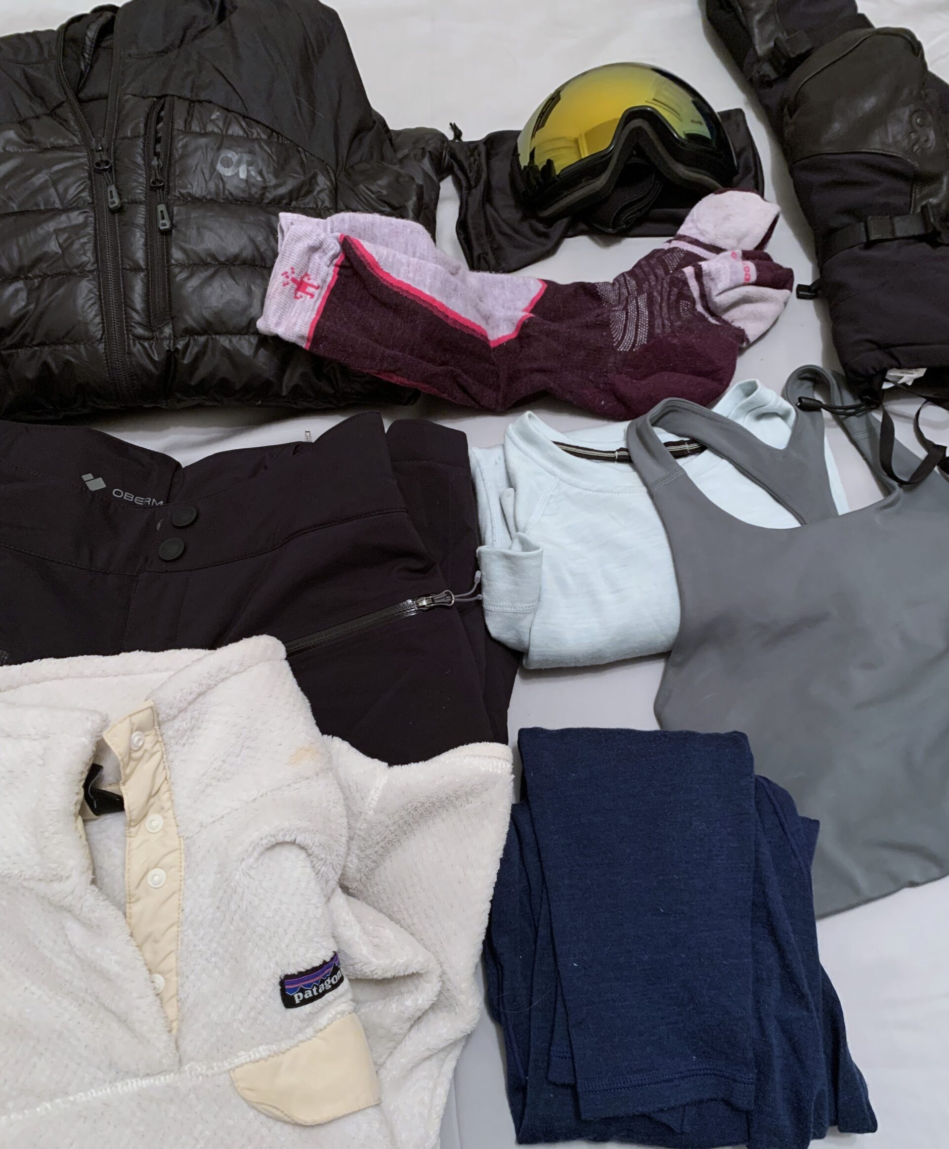 How To: Pack For a Weekend Ski Trip!